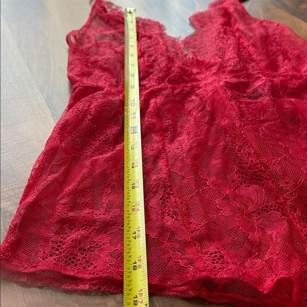 Victoria's Secret Woman’s Size S Red Lace Chemise - Picture 10 of 16